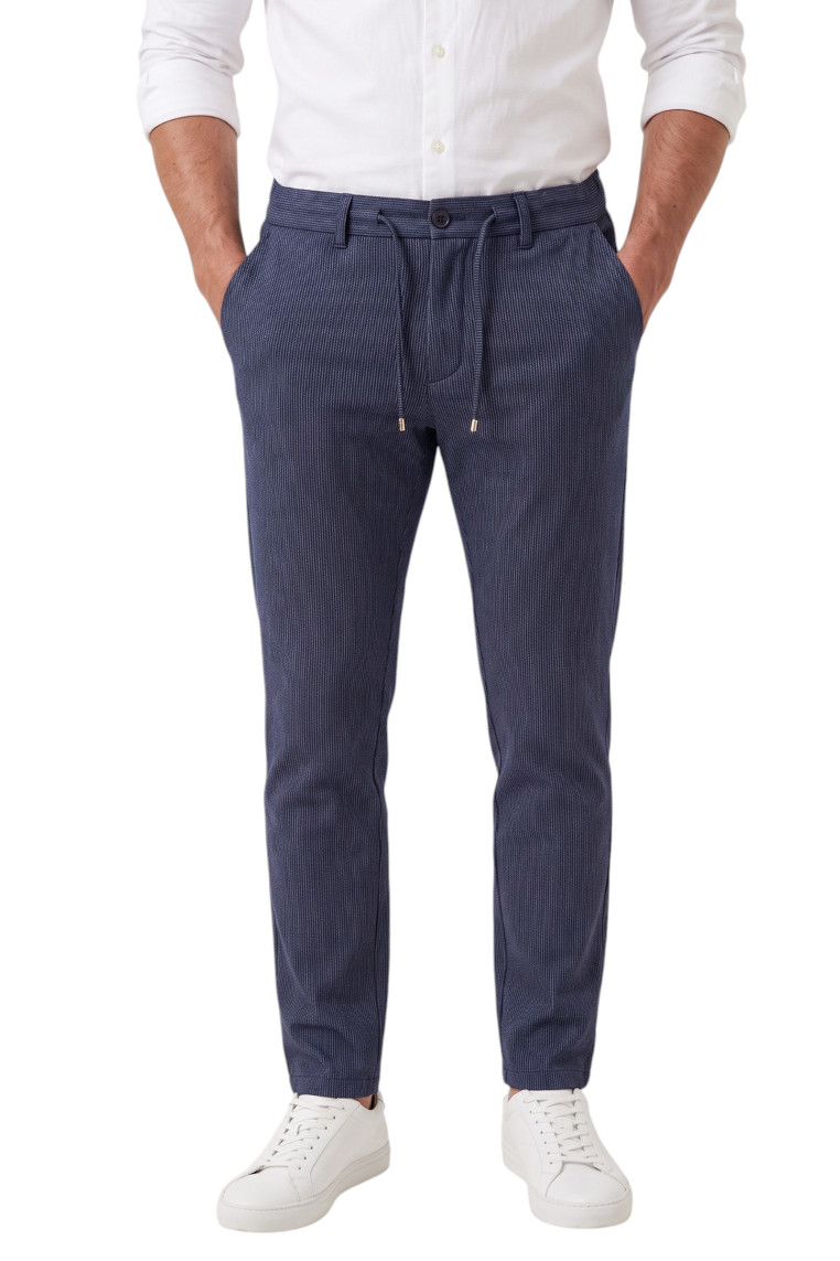 DeepSEA Erkek Slim Fit Çizgili Kumaş Pantolon – İpli Esnek Bel Likralı Spor Şık Pantolon 2700240